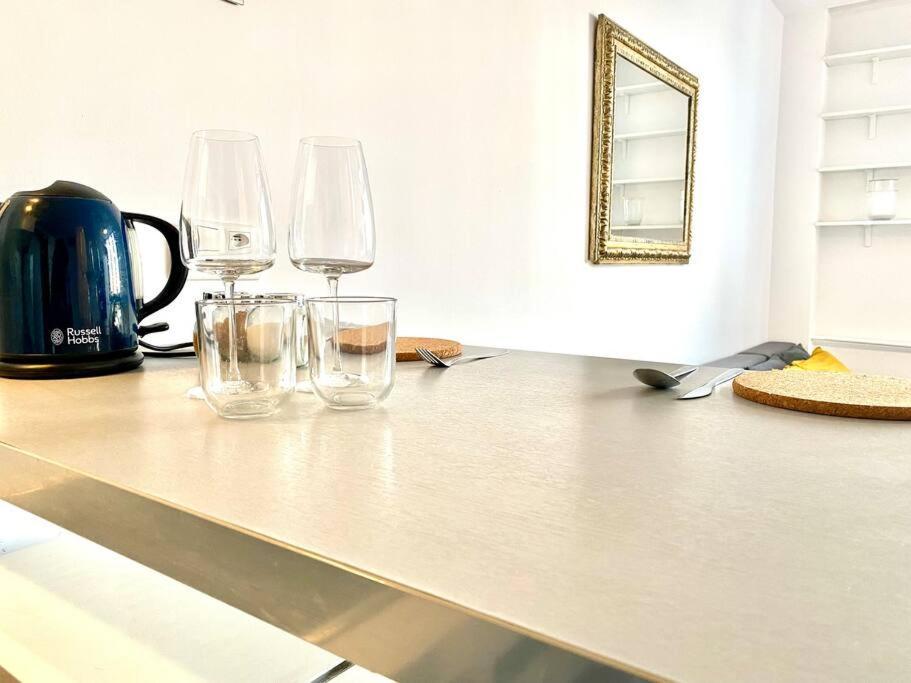 Studio Muranow By Esteum Host Apartment Warsaw Ngoại thất bức ảnh