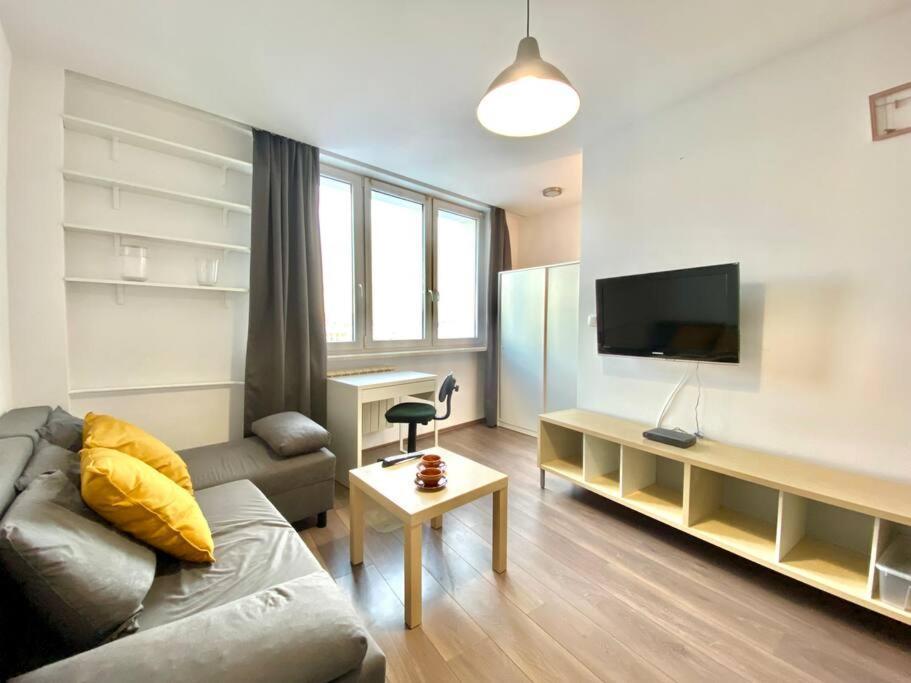 Studio Muranow By Esteum Host Apartment Warsaw Ngoại thất bức ảnh
